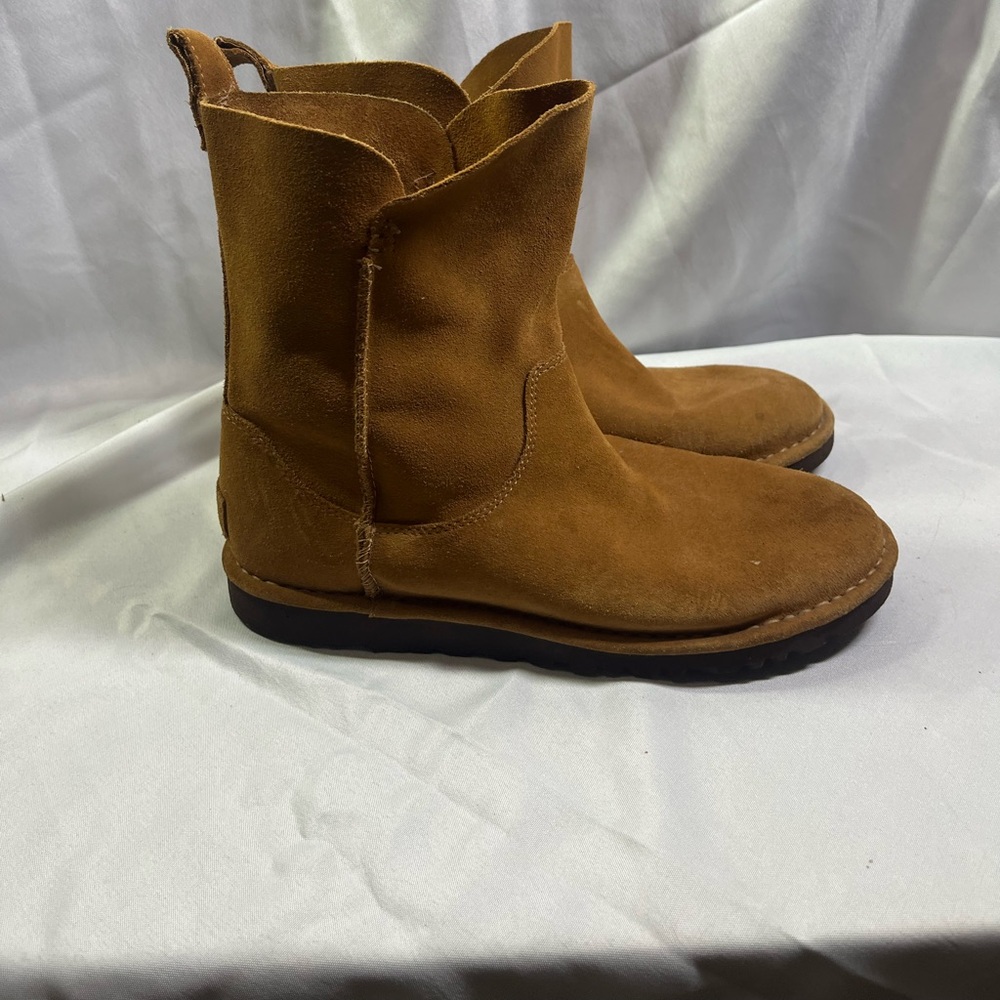 Women’s 9 UGGs Alida Unlined Slouch Chestnut Suede Short Mid Calf Pull On Boots